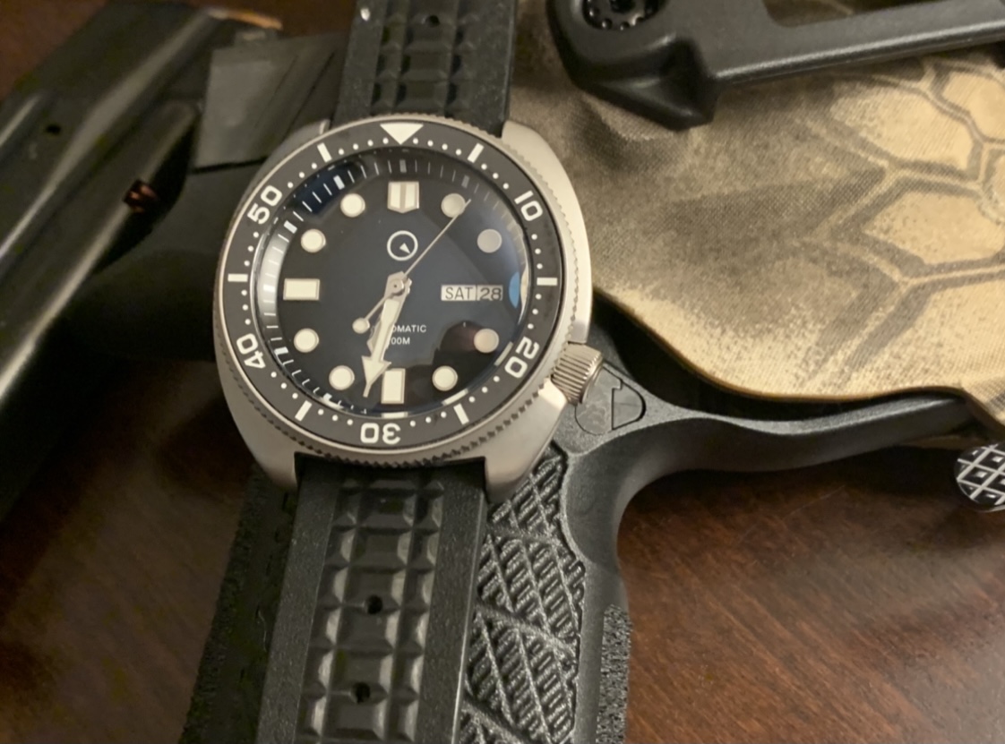 Long Island Watch Seiko 6105 Clone – Affordable Vintage Style Dive Watch –  EpicTactical
